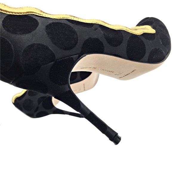 Manolo Blahnik Black Embroidered 4.3" Pump 37.5  7 - Picture 3 of 4